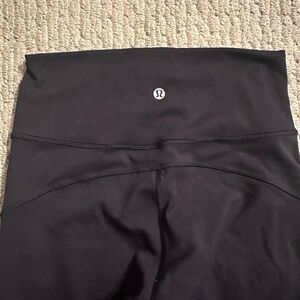 Lululemon Black High-Waisted Leggings crop inseam 23